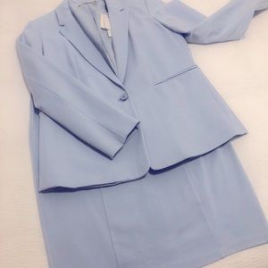 Baby blue T Tahari suit, 12/Lrg